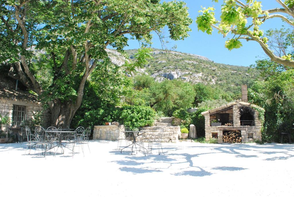Bastide De La Lezardiere Fontaine-de-Vaucluse Ngoại thất bức ảnh
