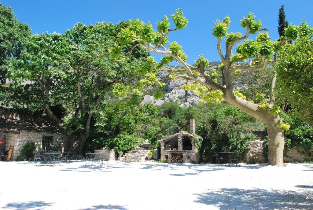 Bastide De La Lezardiere Fontaine-de-Vaucluse Phòng bức ảnh